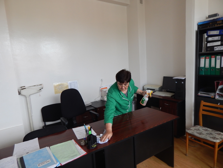 Servicii de curatenie profesionale - Iris curatenie Bacau - curatenie, igienizare si dezinfectare spatii medicale